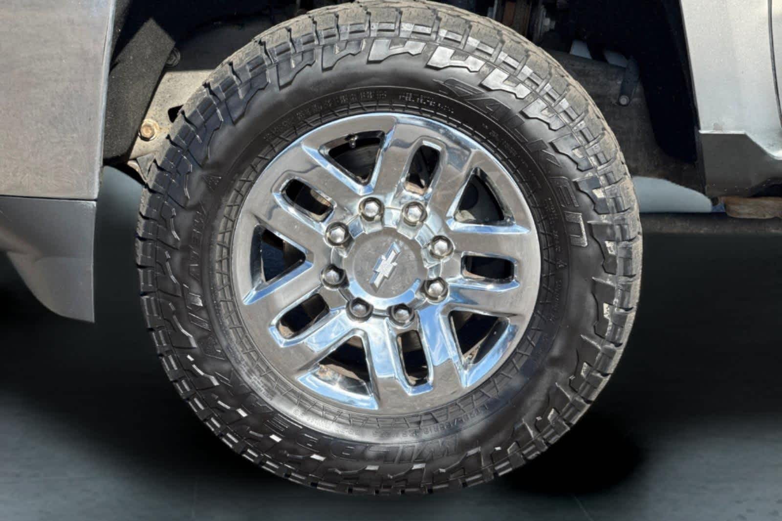 Thumbnail: 2017 Chevrolet Silverado 2500 - 28