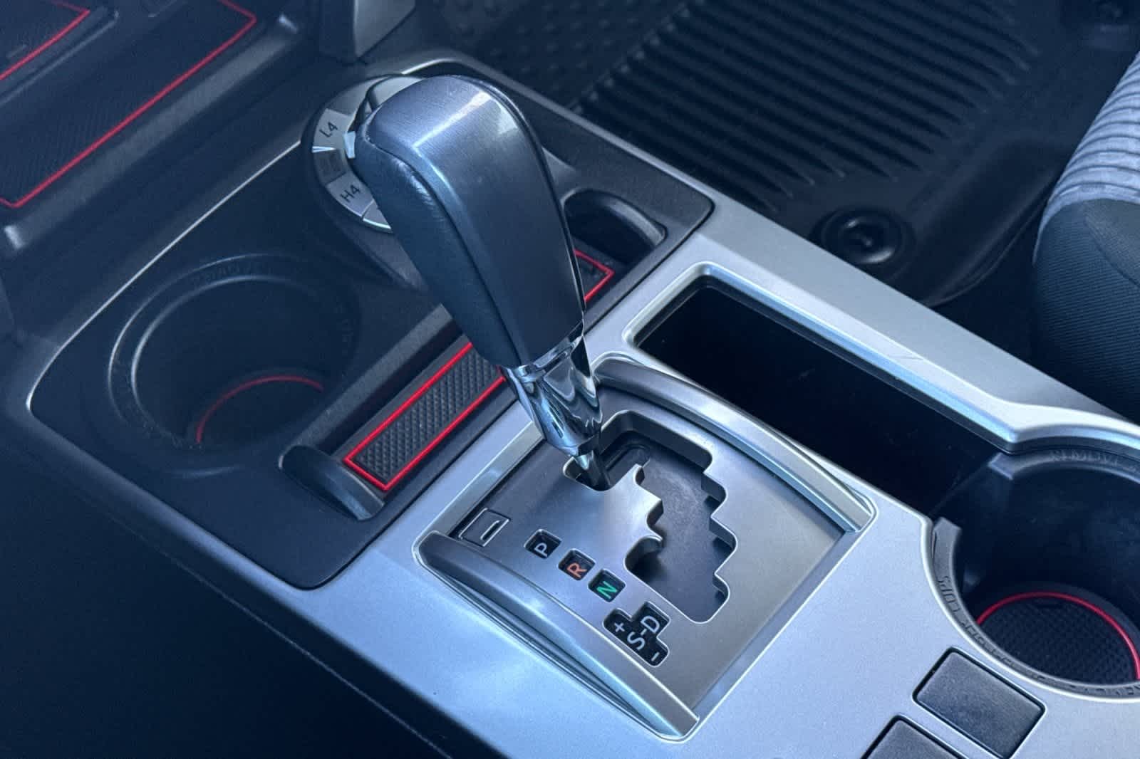 Thumbnail: 2021 Toyota 4Runner - 24