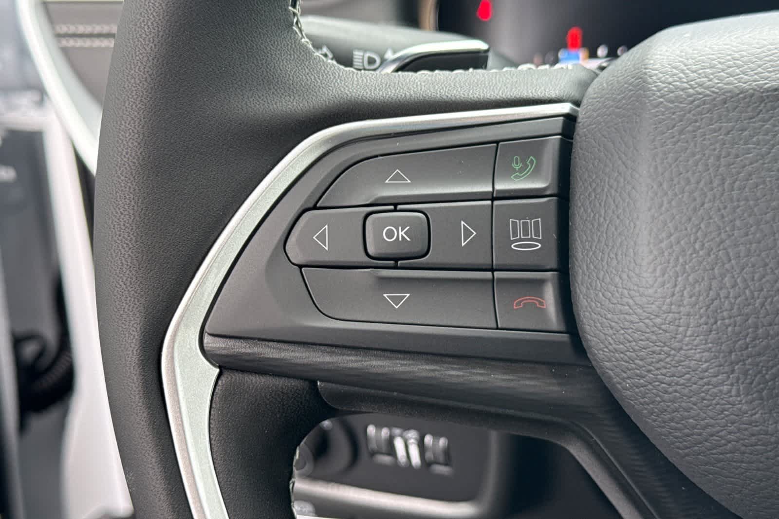 Thumbnail: 2025 Jeep Grand Cherokee - 27