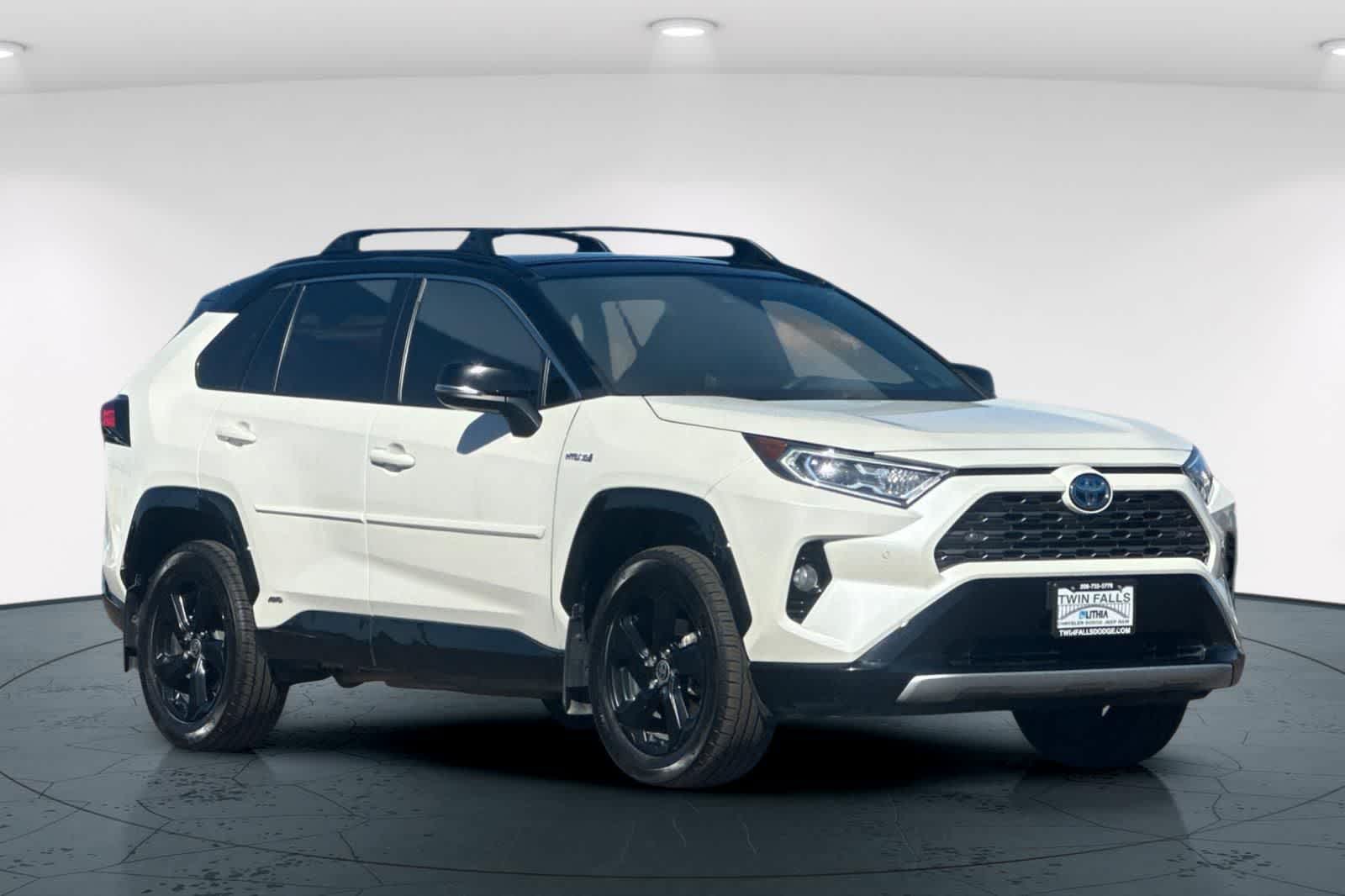 Thumbnail: 2021 Toyota RAV4 - 5