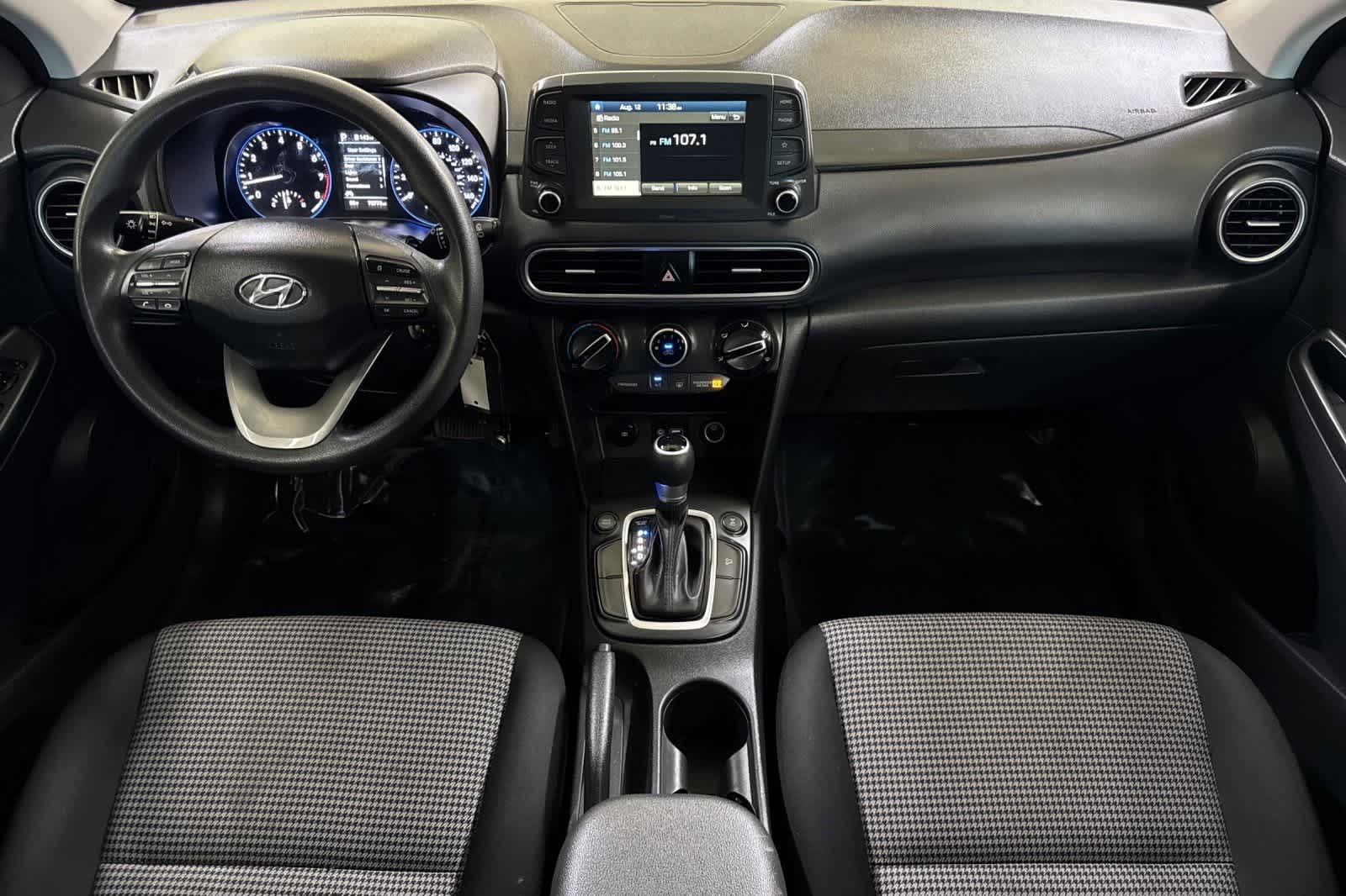 2021 Hyundai Kona SE photo 3