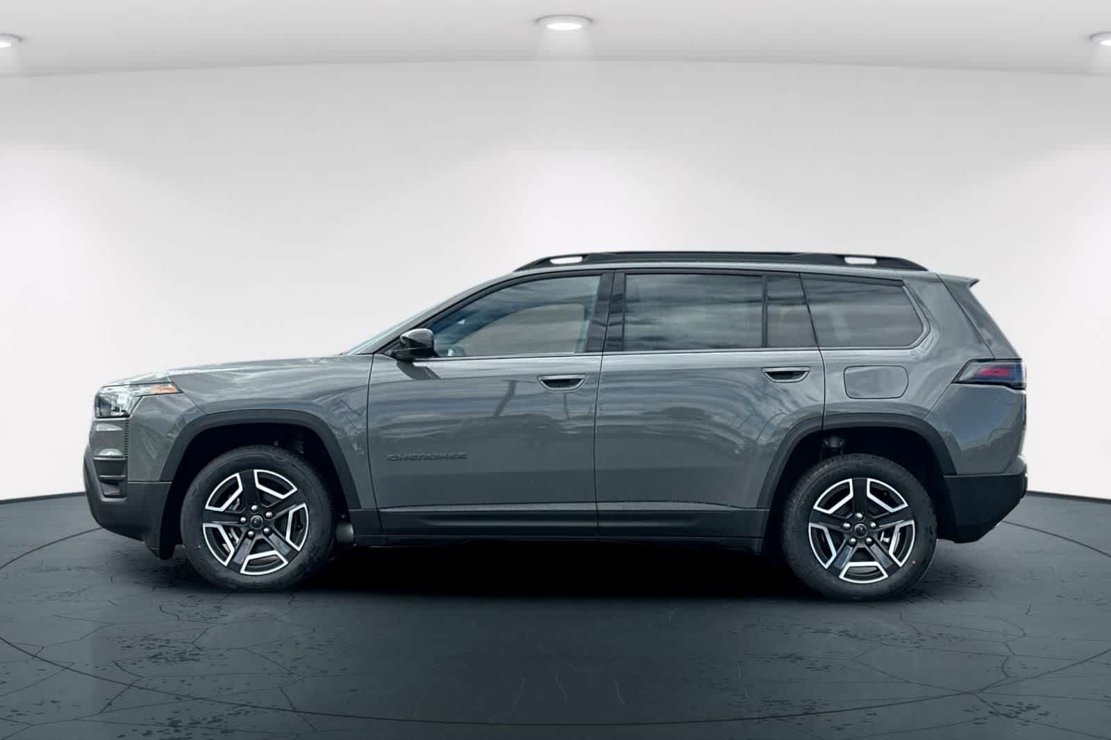 Thumbnail: 2026 Jeep Cherokee - 9
