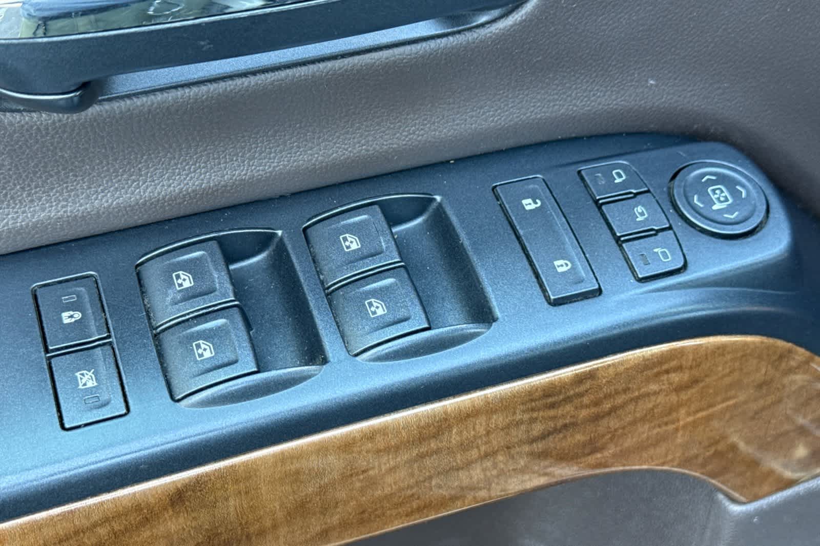 Thumbnail: 2017 Chevrolet Silverado 2500 - 13