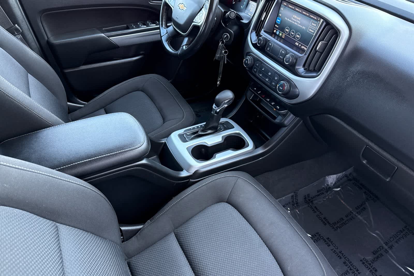 Thumbnail: 2022 Chevrolet Colorado - 15