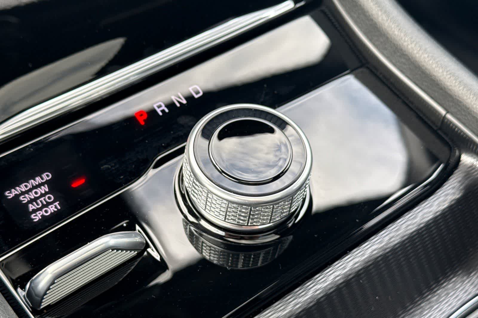 Thumbnail: 2026 Jeep Grand Cherokee - 24