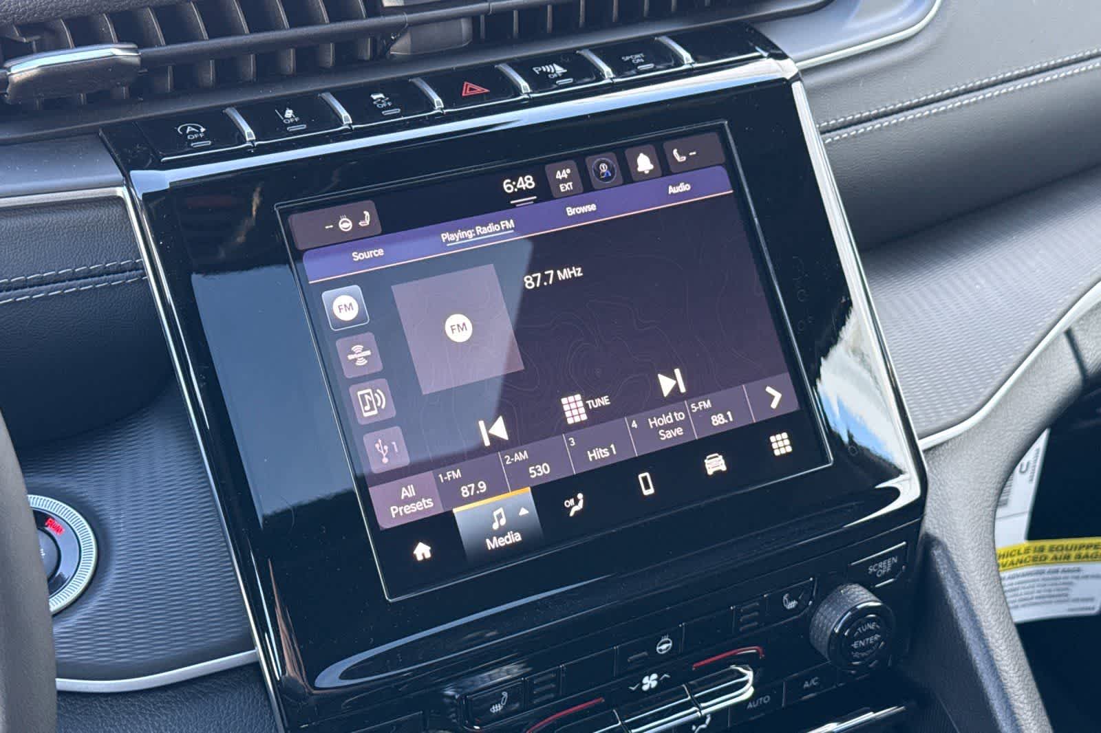 Thumbnail: 2025 Jeep Grand Cherokee - 20