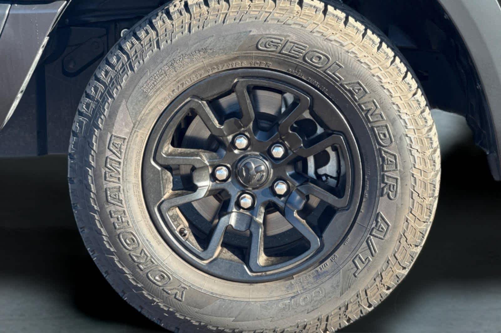 Thumbnail: 2022 RAM 1500 Classic - 28