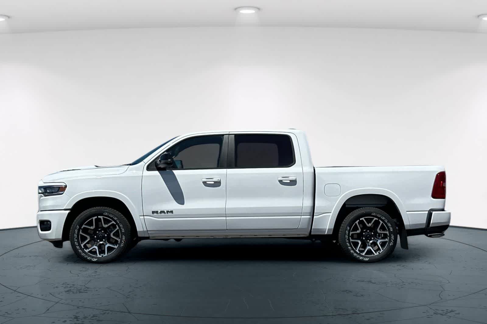 Thumbnail: 2026 RAM 1500 - 9