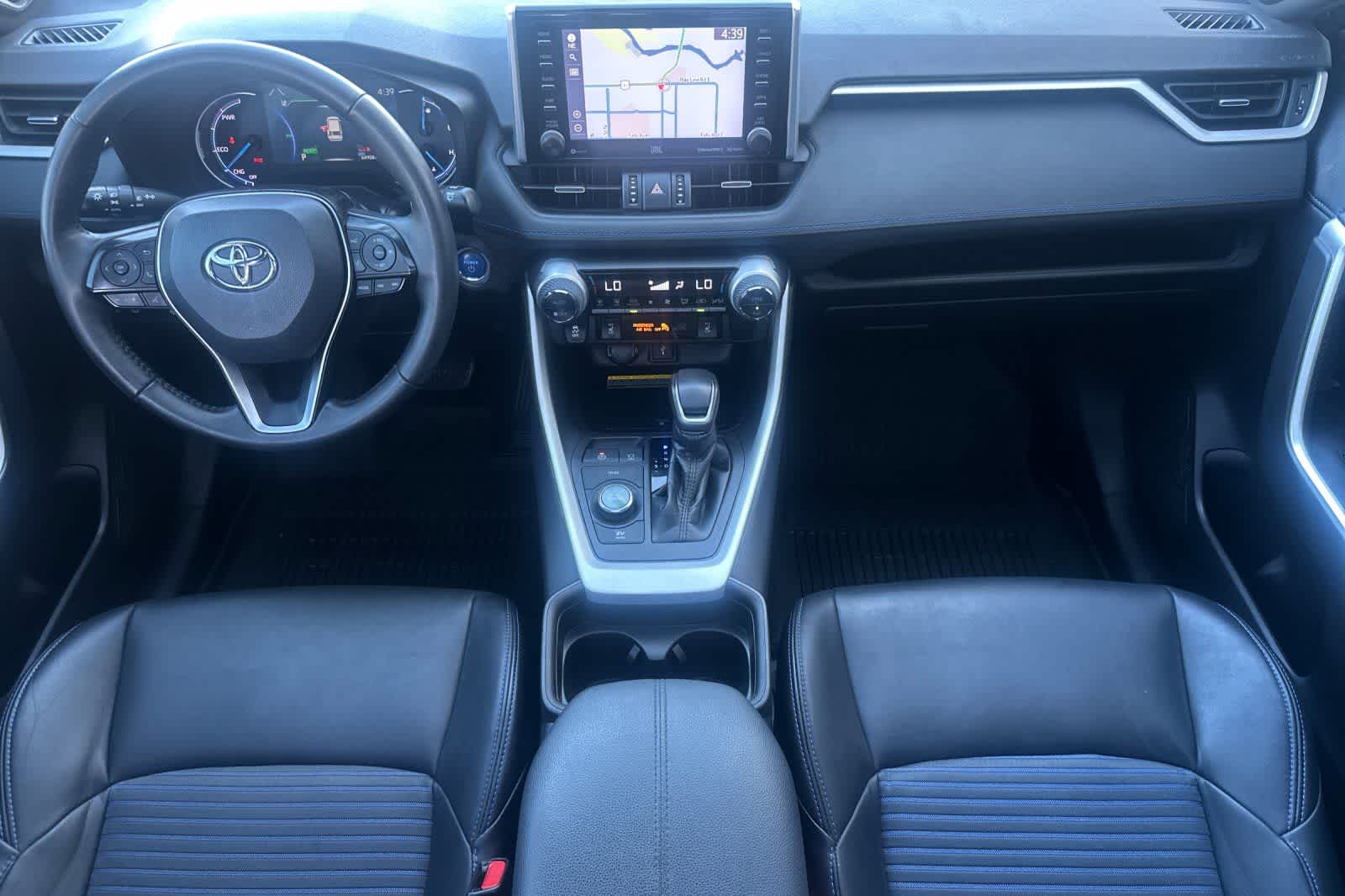 Thumbnail: 2021 Toyota RAV4 - 3