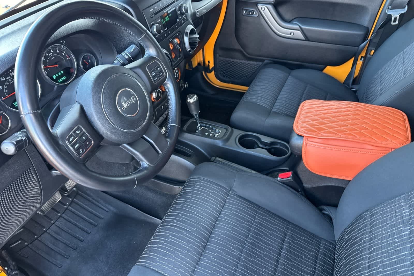 Thumbnail: 2012 Jeep Wrangler - 11