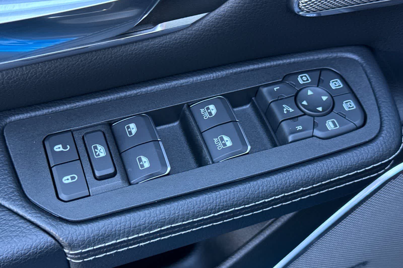 Thumbnail: 2026 RAM 1500 - 13