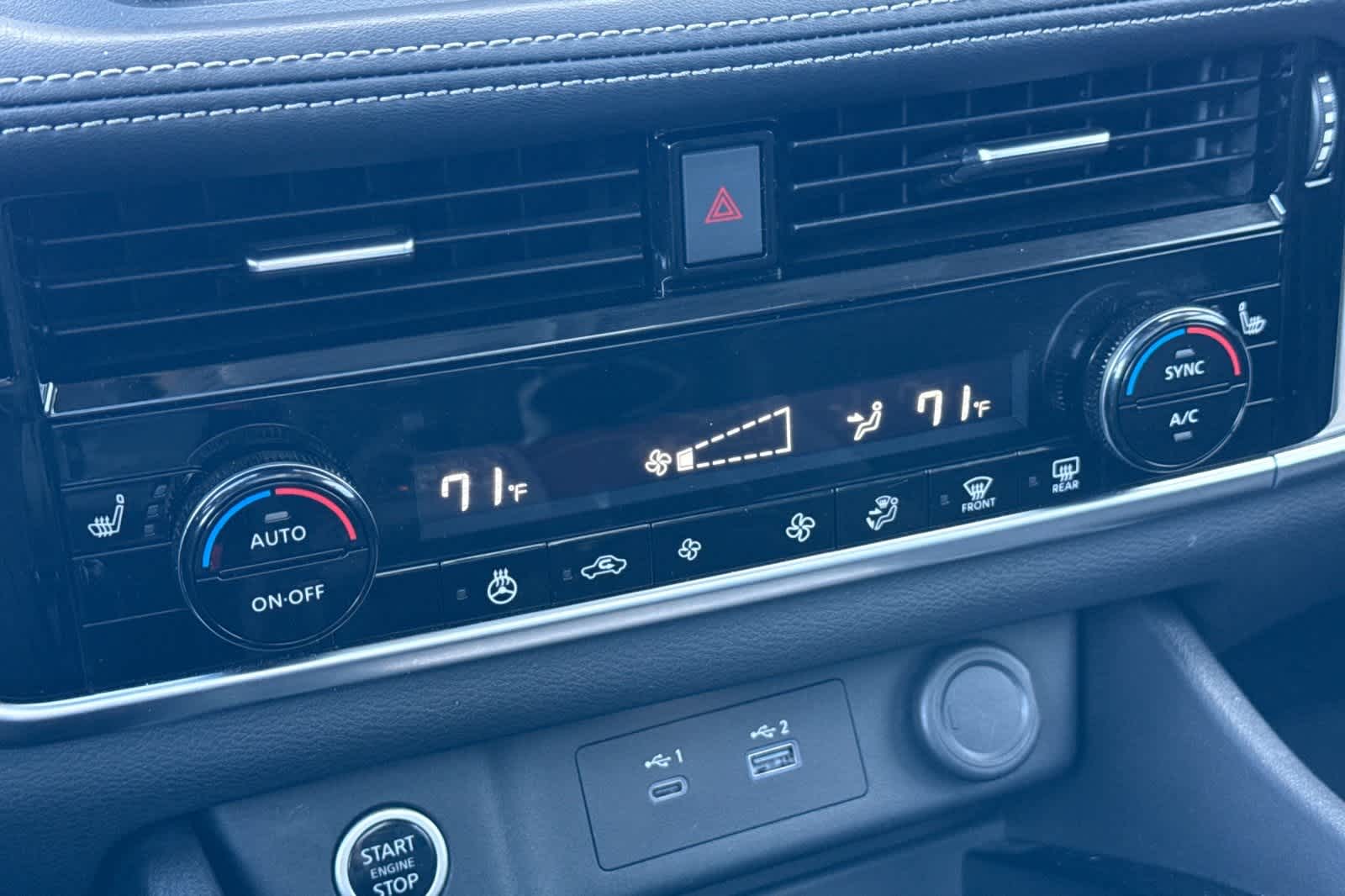 Thumbnail: 2022 Nissan Rogue - 22