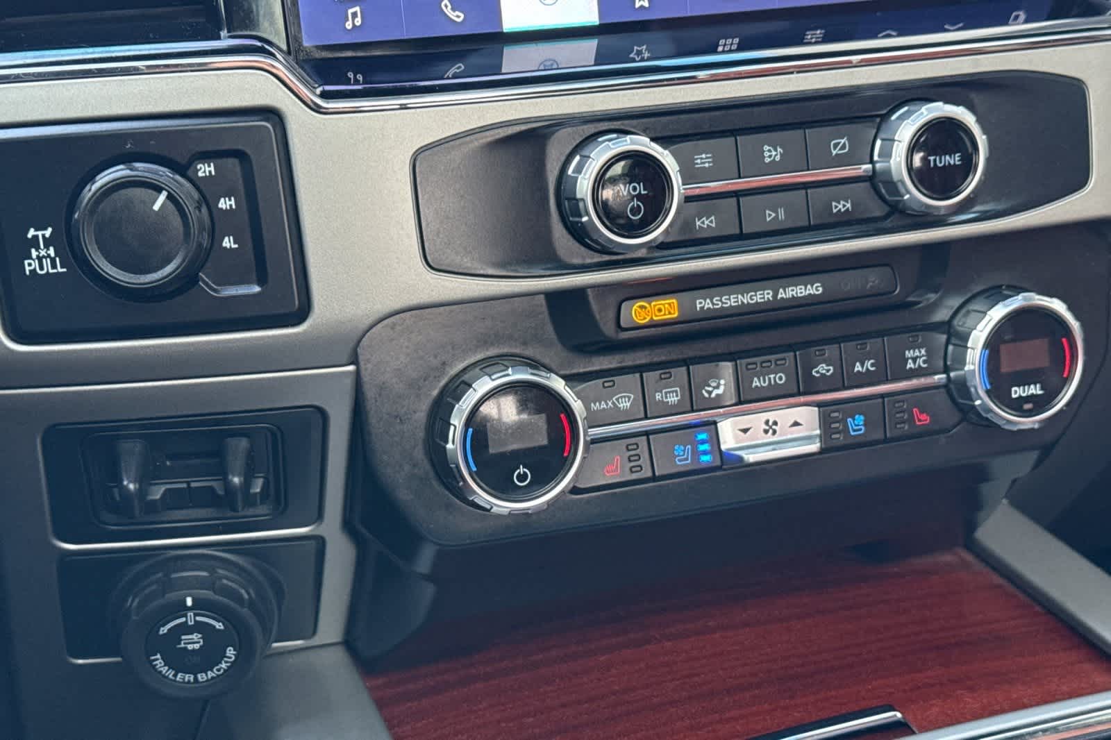 Thumbnail: 2022 Ford F-350 - 22