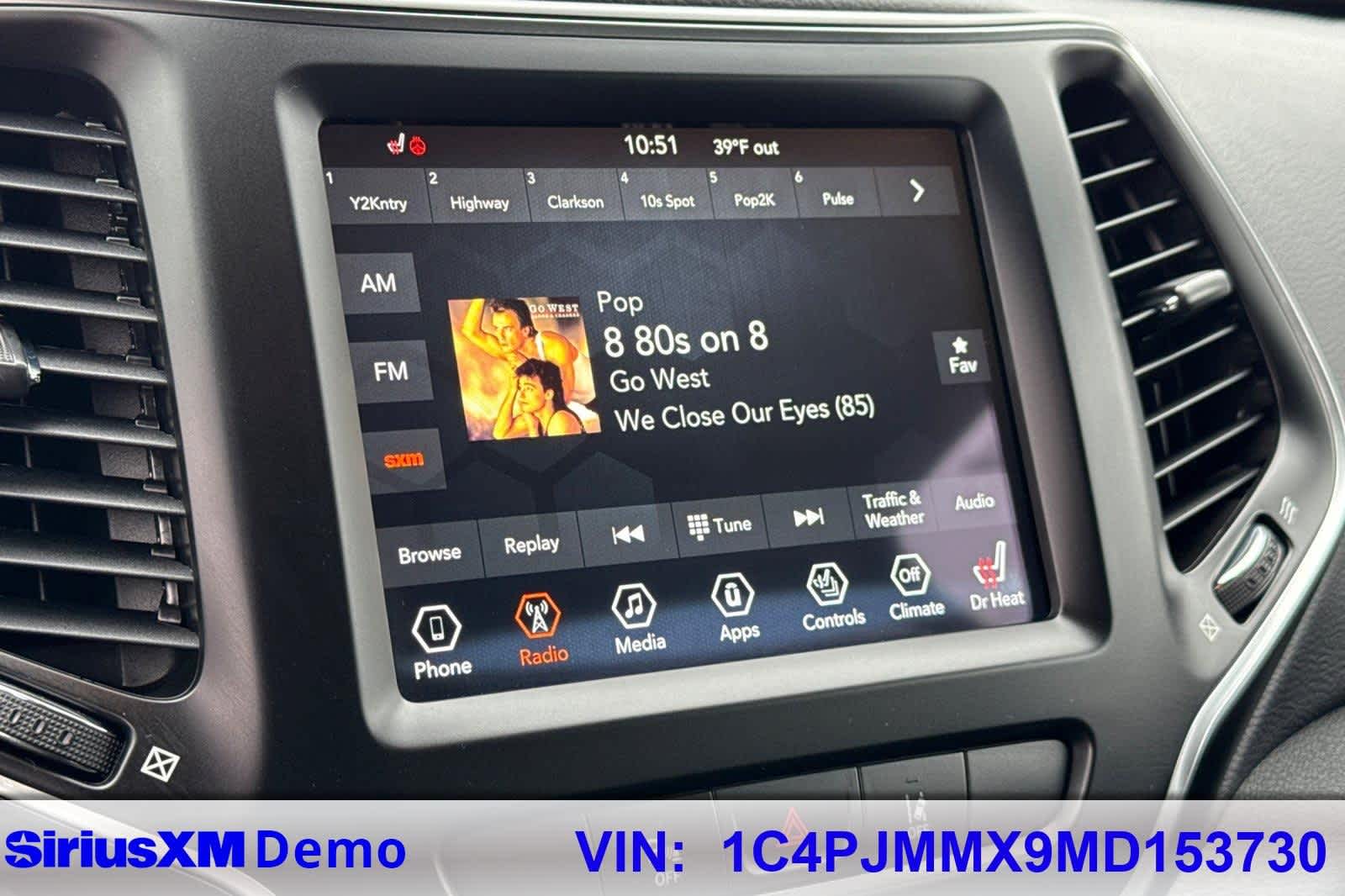 Thumbnail: 2021 Jeep Cherokee - 32