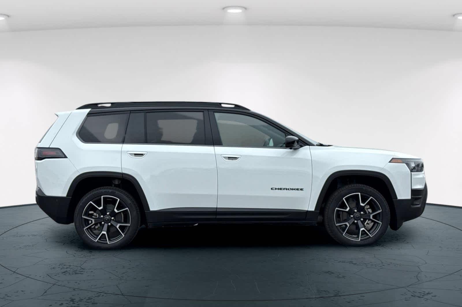 Thumbnail: 2026 Jeep Cherokee - 6