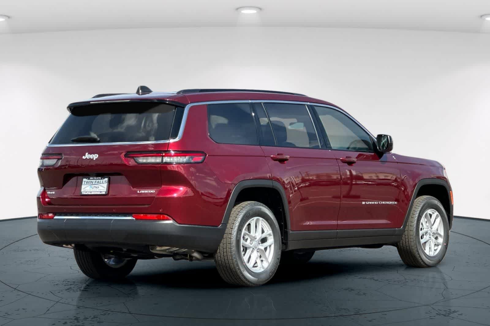 Thumbnail: 2026 Jeep Grand Cherokee - 2