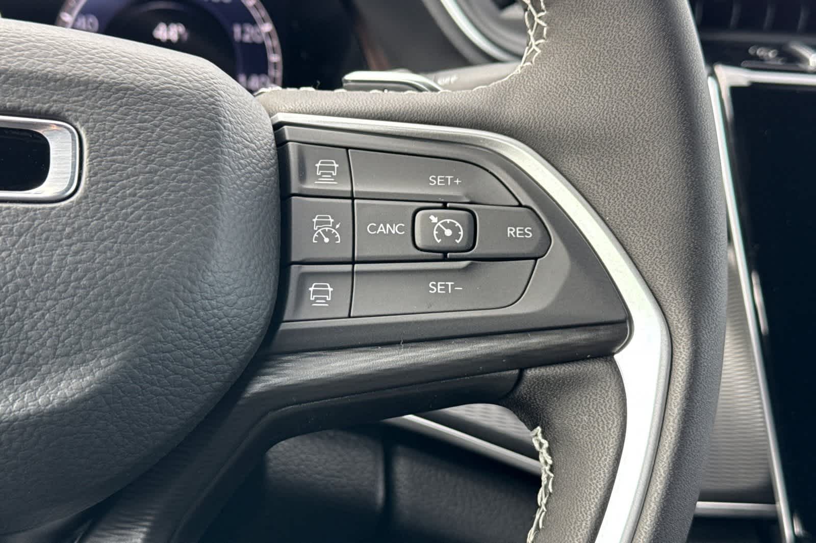 Thumbnail: 2025 Jeep Grand Cherokee - 27