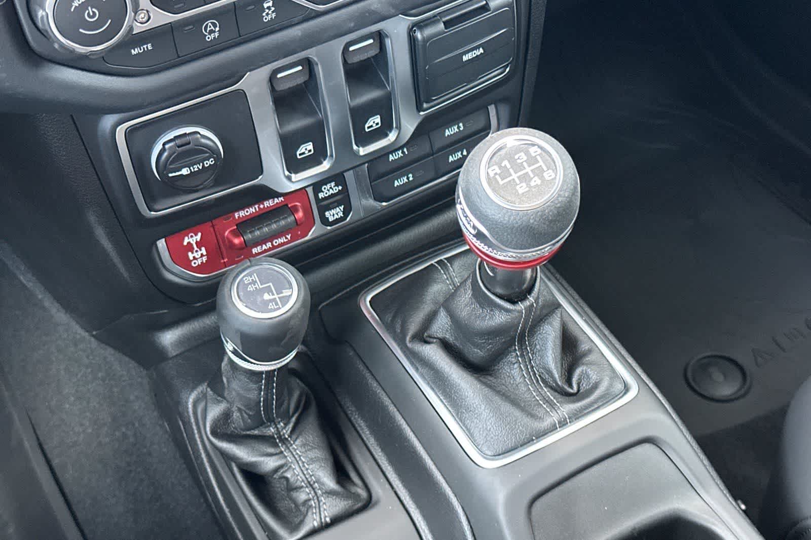 Thumbnail: 2026 Jeep Wrangler - 23
