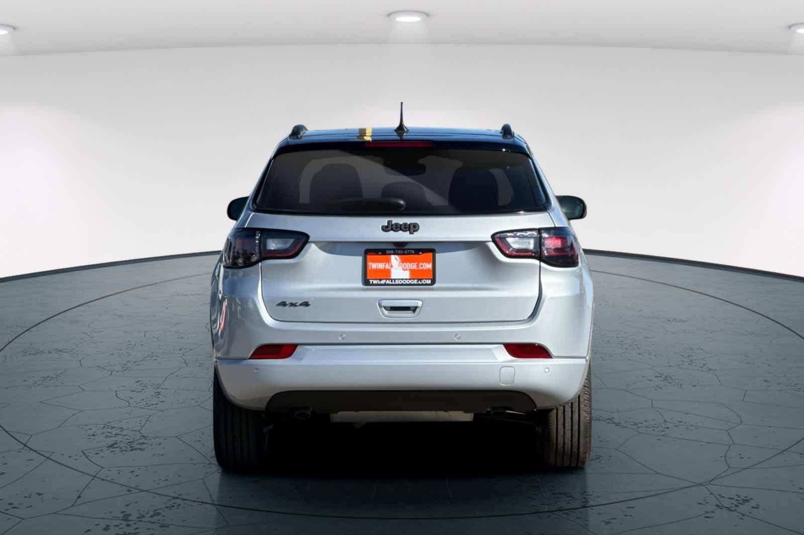 Thumbnail: 2025 Jeep Compass - 7