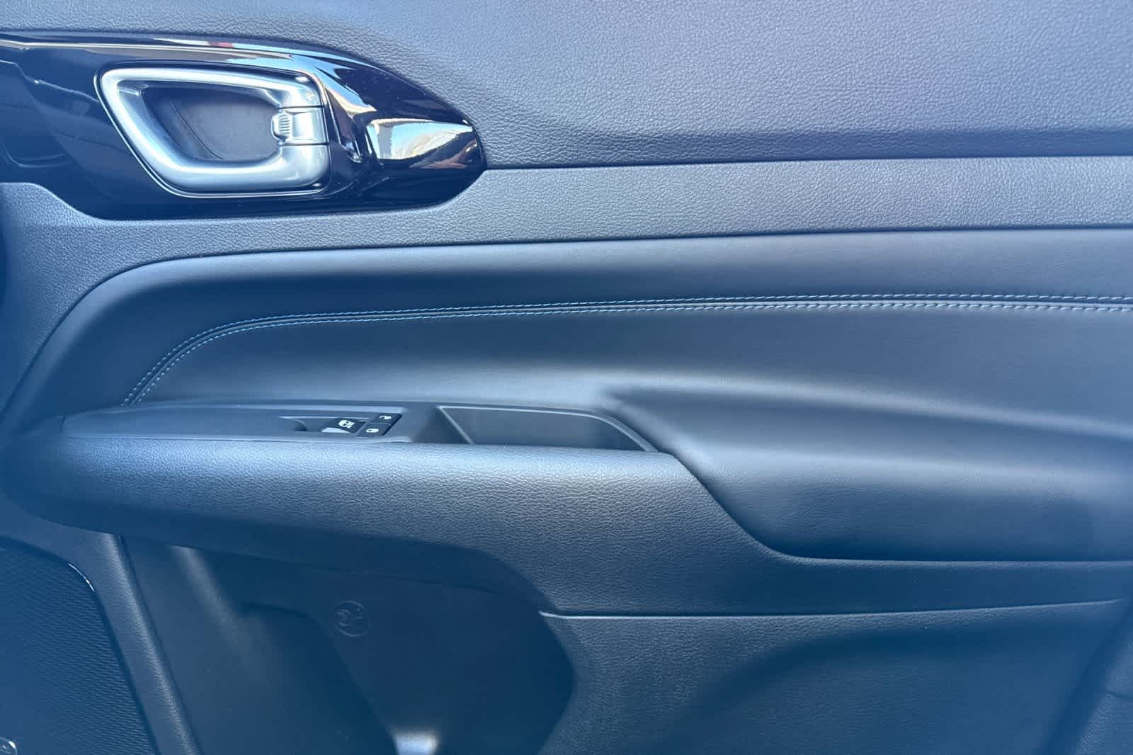 Thumbnail: 2025 Jeep Compass - 20