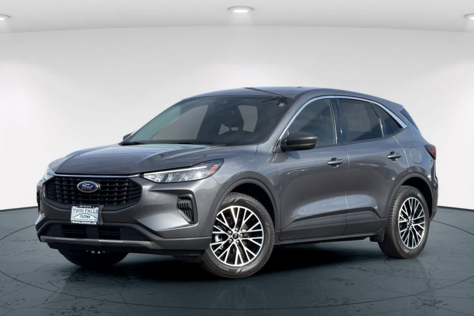 Thumbnail: 2023 Ford Escape - 1