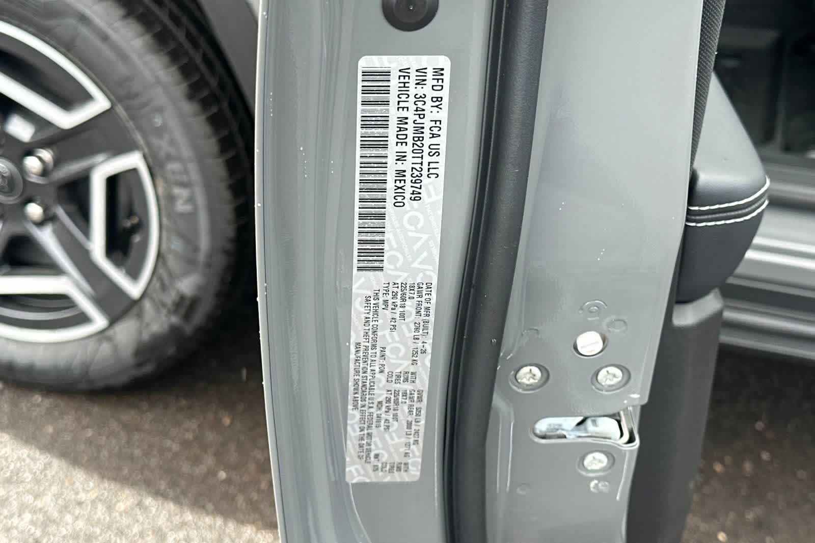 Thumbnail: 2026 Jeep Cherokee - 32