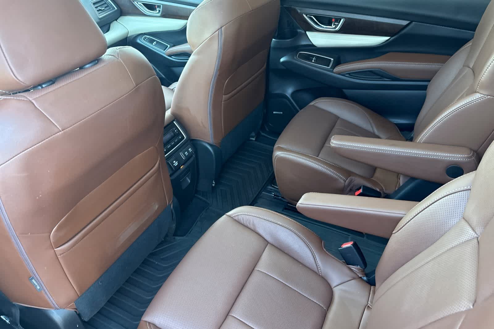 2022 Subaru Ascent Touring photo 4