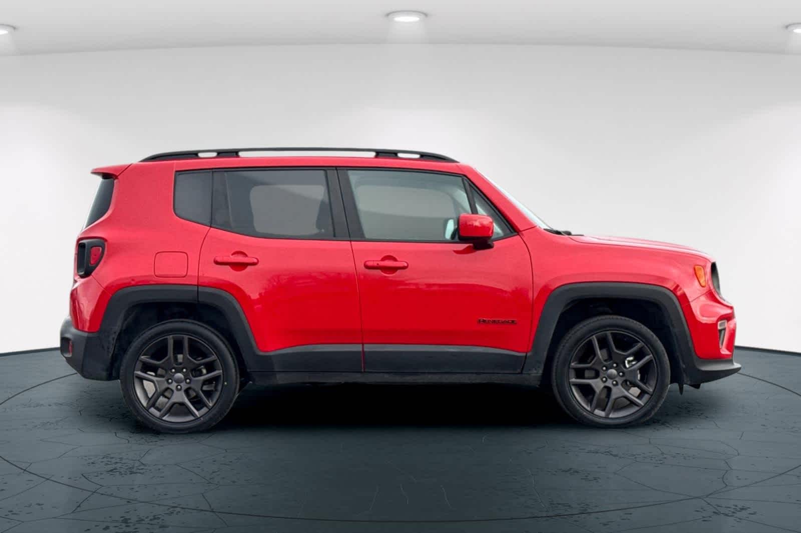 Thumbnail: 2022 Jeep Renegade - 6
