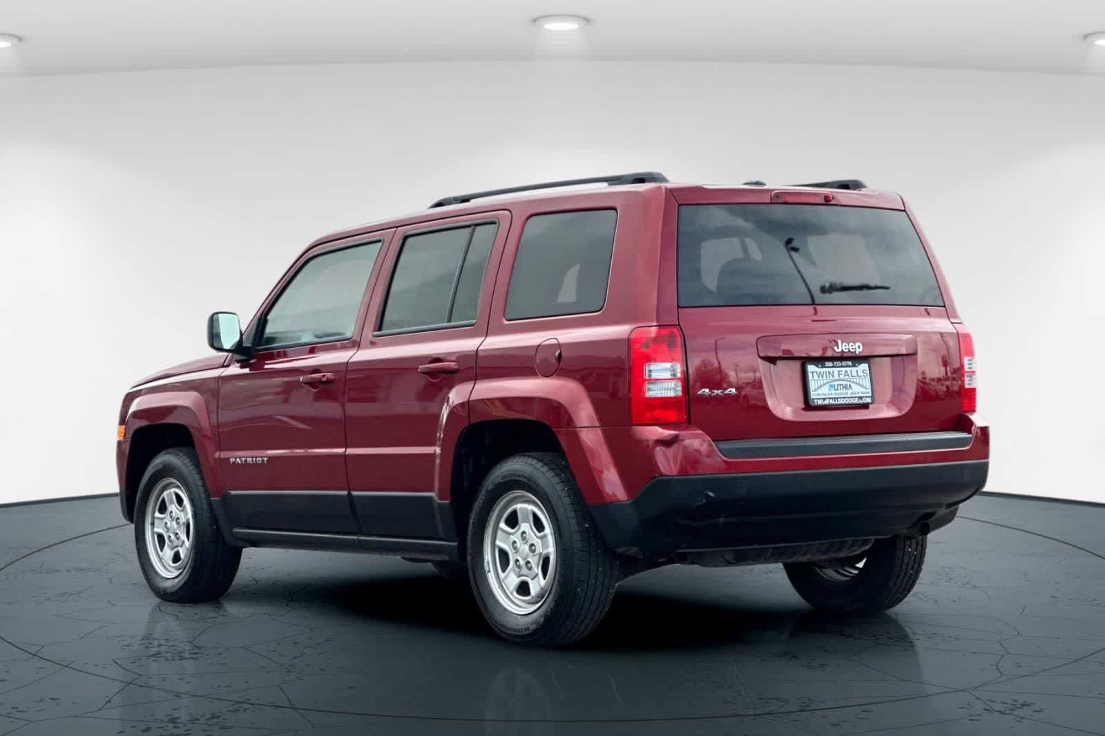 Thumbnail: 2016 Jeep Patriot - 8