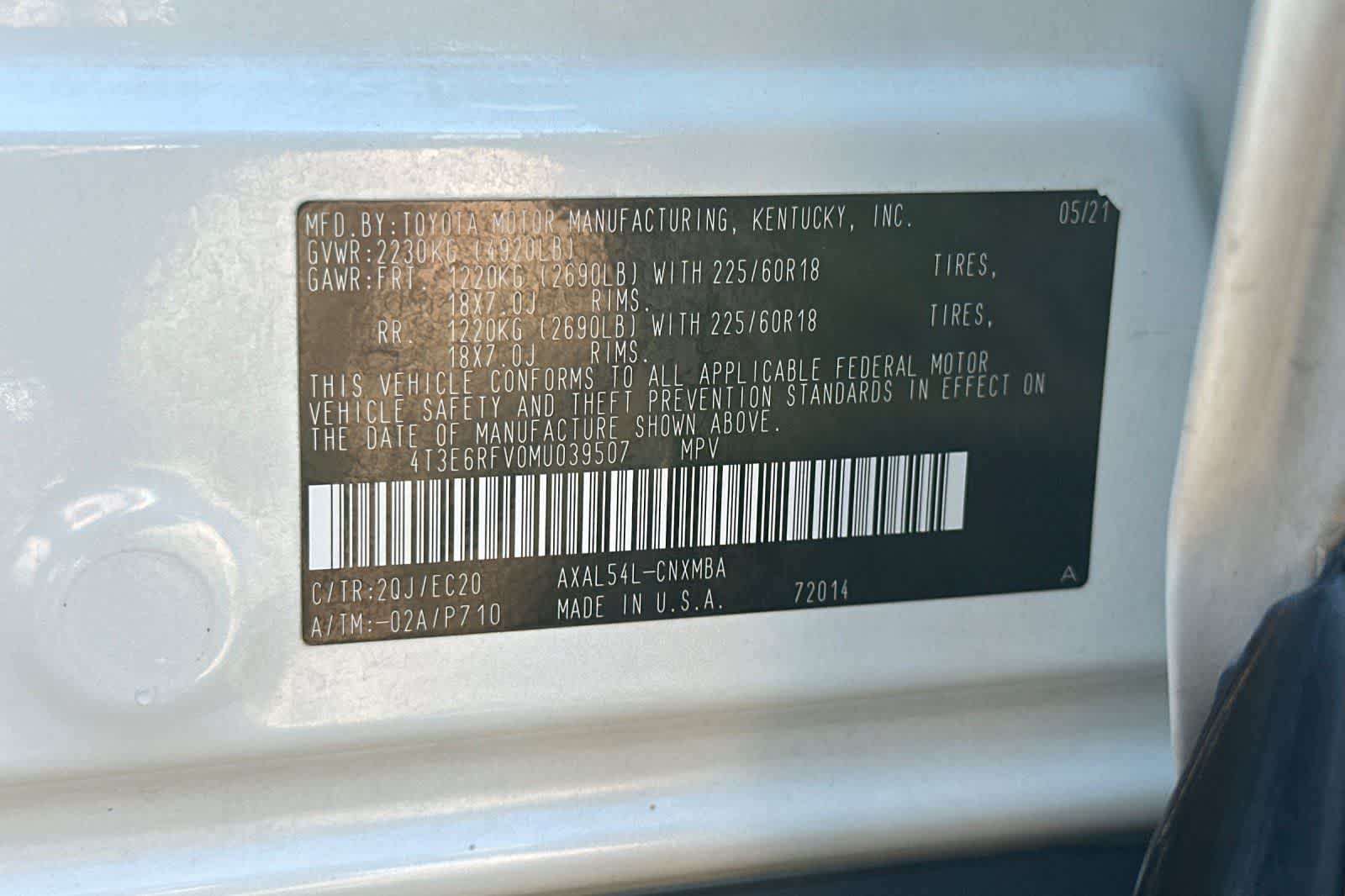 Thumbnail: 2021 Toyota RAV4 - 33