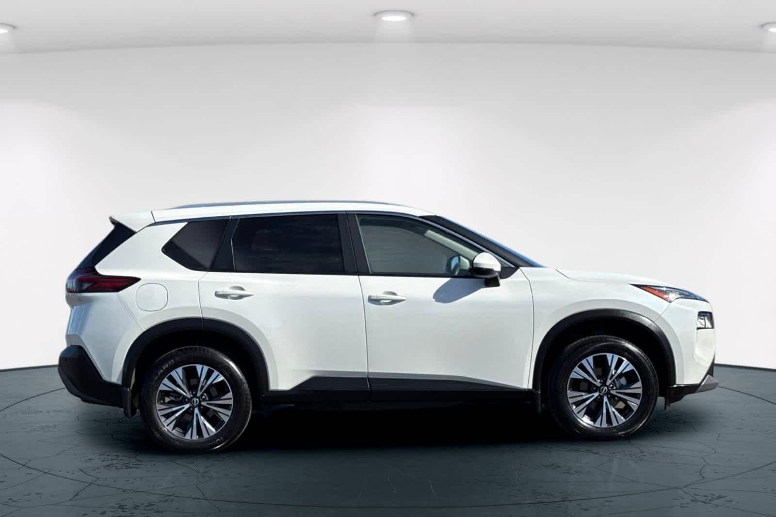 Thumbnail: 2022 Nissan Rogue - 6
