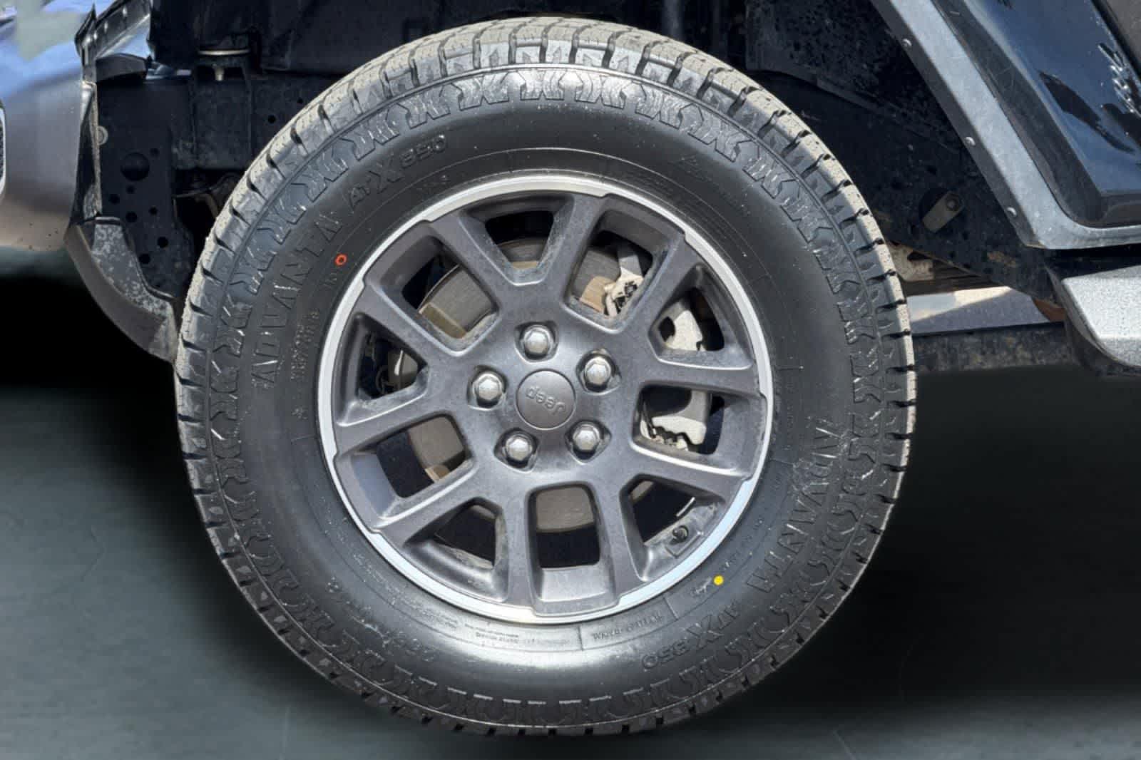 Thumbnail: 2020 Jeep Gladiator - 30