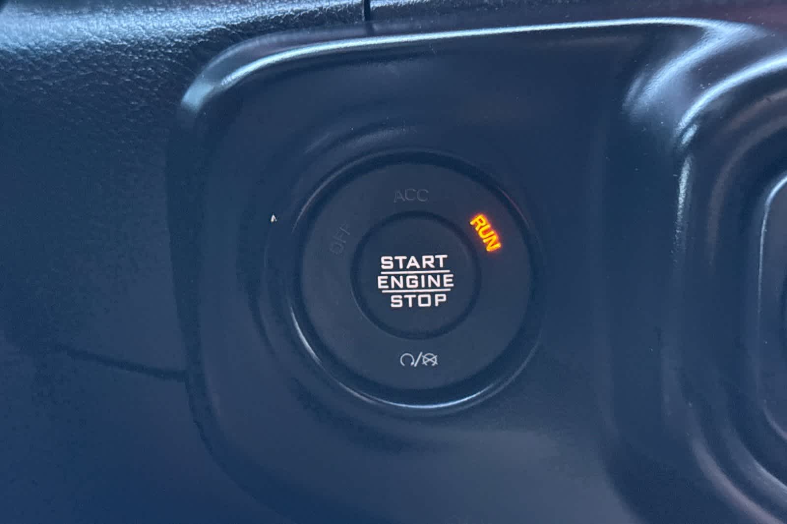 Thumbnail: 2021 Jeep Wrangler - 25