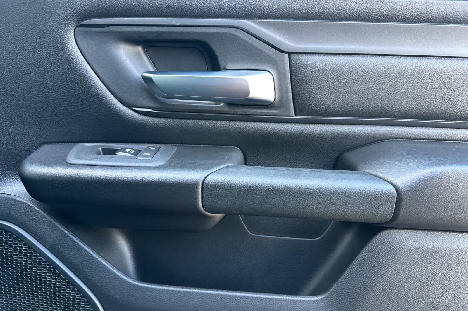 Thumbnail: 2026 RAM 1500 - 18
