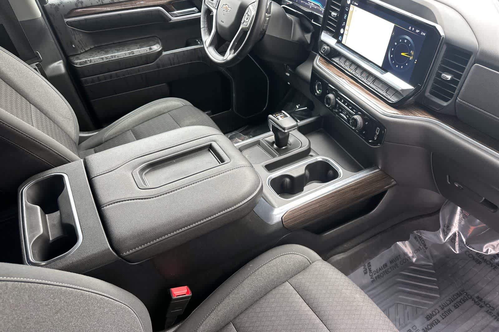 Thumbnail: 2022 Chevrolet Silverado 1500 - 14