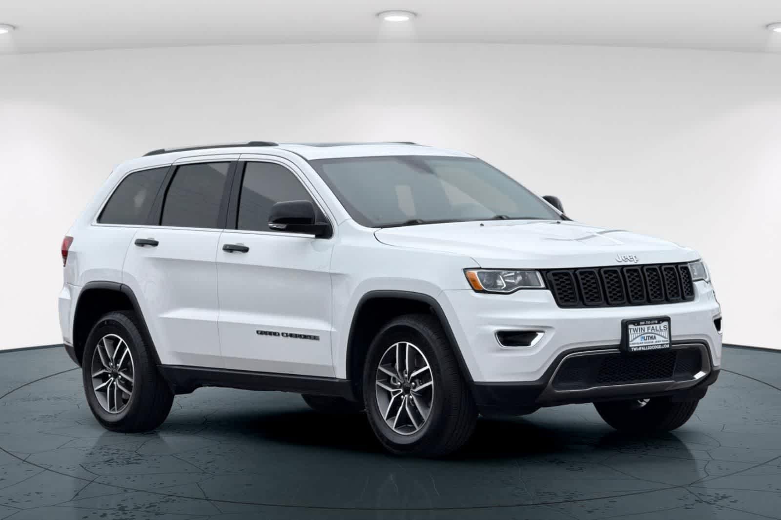 Thumbnail: 2022 Jeep Grand Cherokee - 5