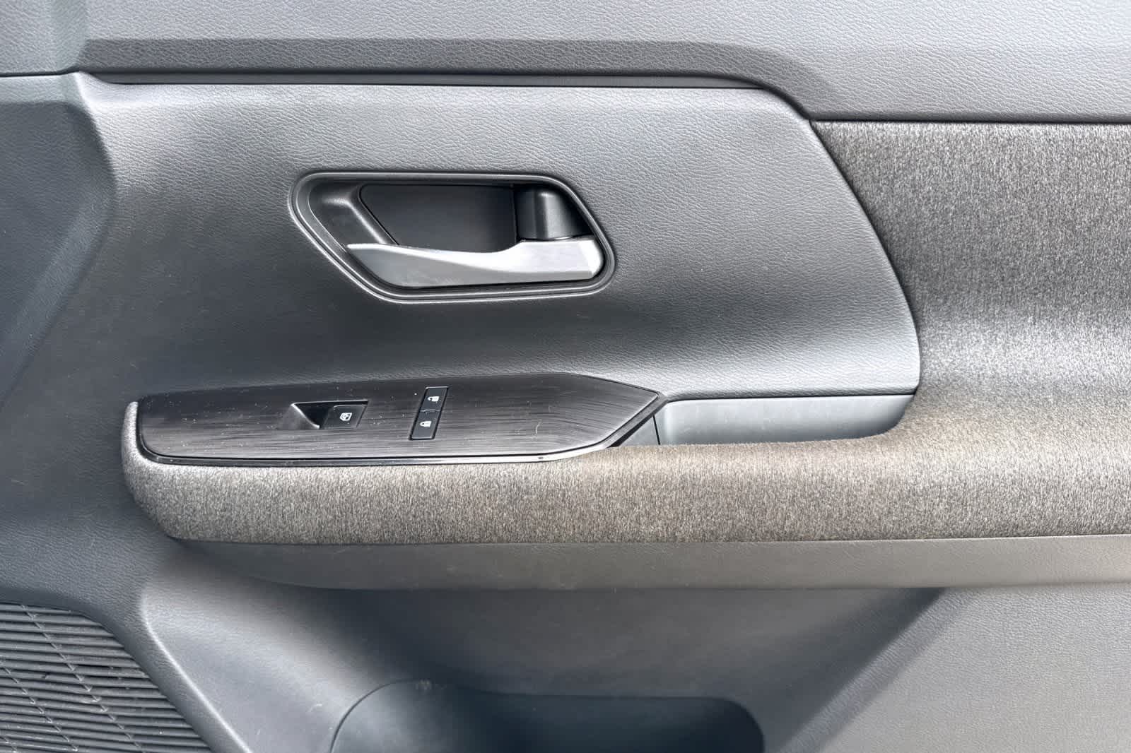 Thumbnail: 2025 Nissan Kicks - 18