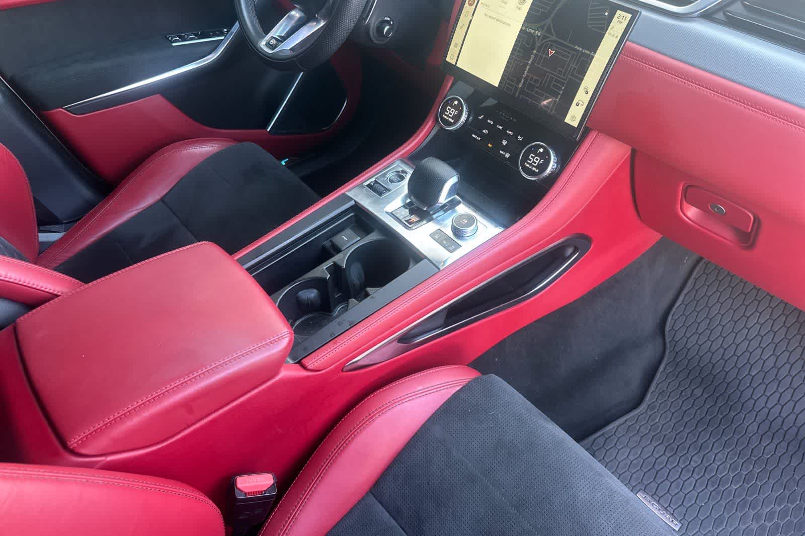 Thumbnail: 2021 Jaguar F-Pace - 17