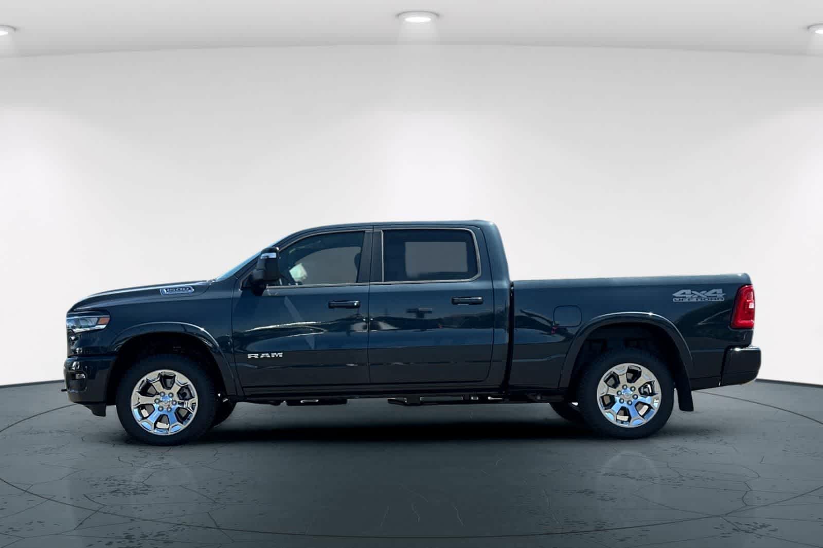 Thumbnail: 2026 RAM 1500 - 9