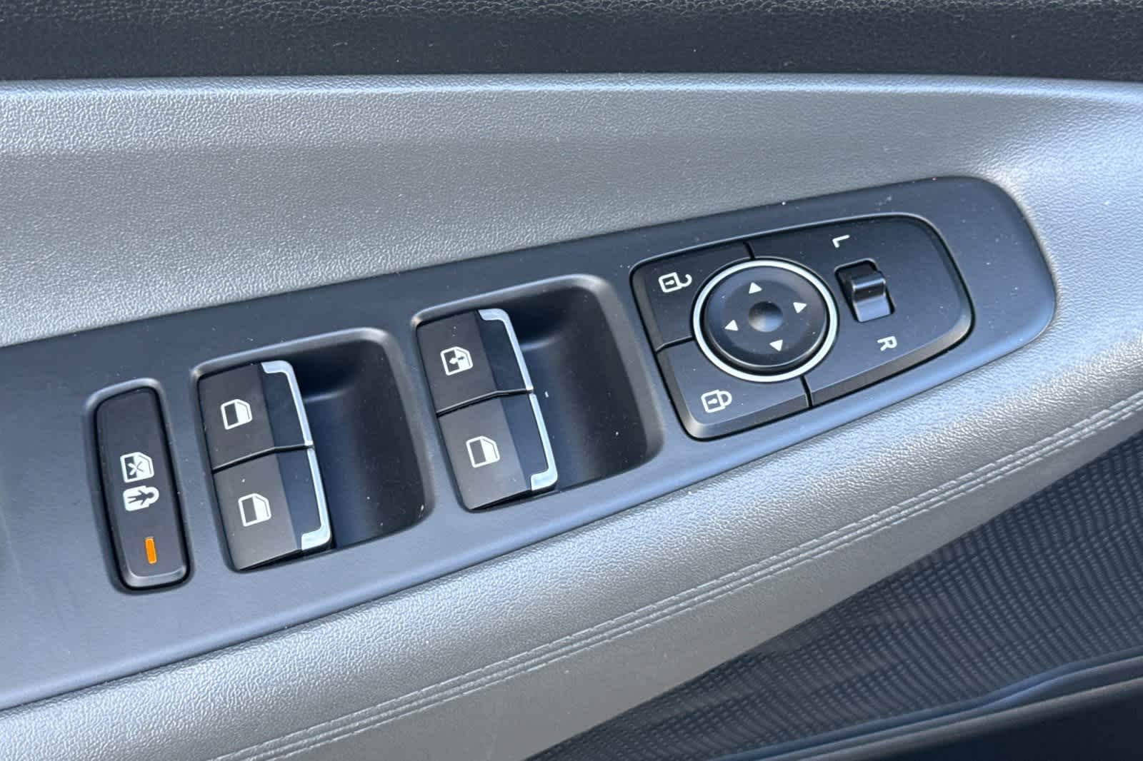 Thumbnail: 2023 Hyundai Santa Fe - 13