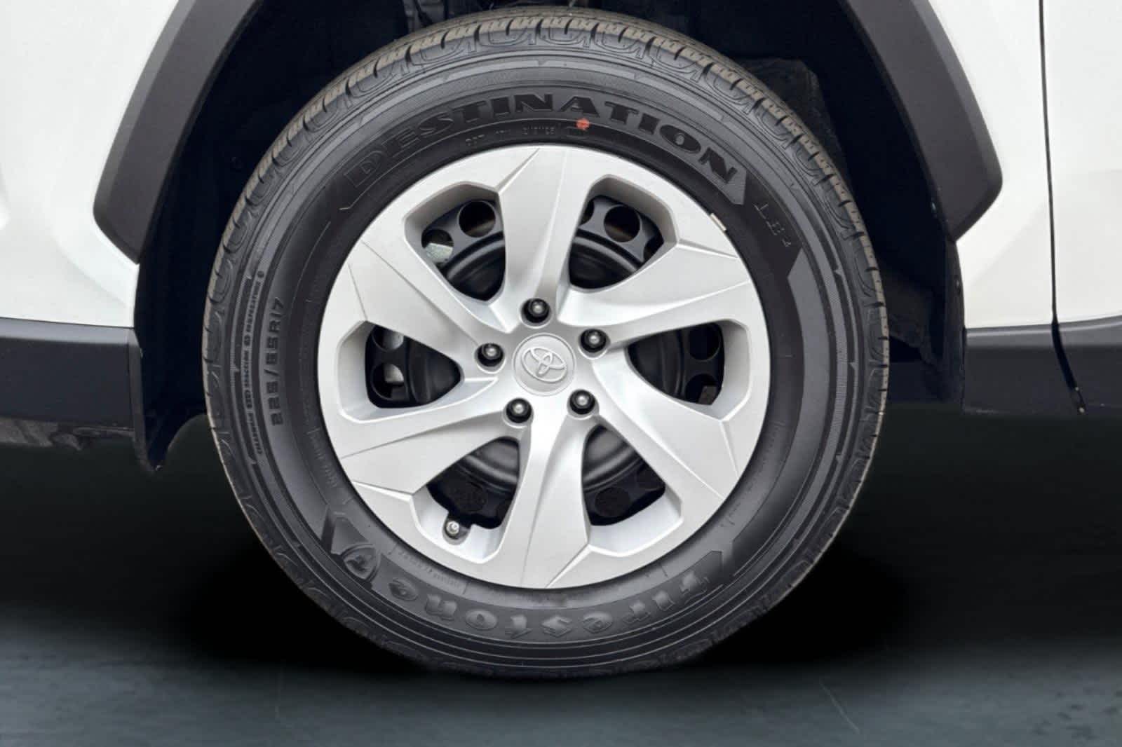 Thumbnail: 2024 Toyota RAV4 - 29