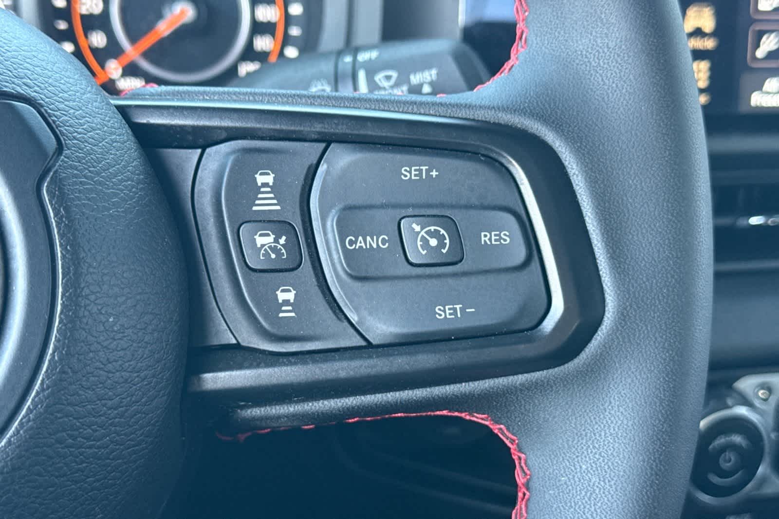 Thumbnail: 2024 Jeep Gladiator - 26