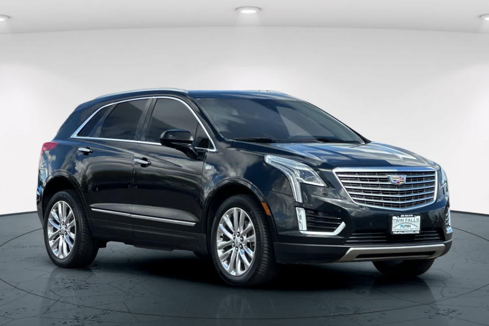Thumbnail: 2017 Cadillac XT5 - 5