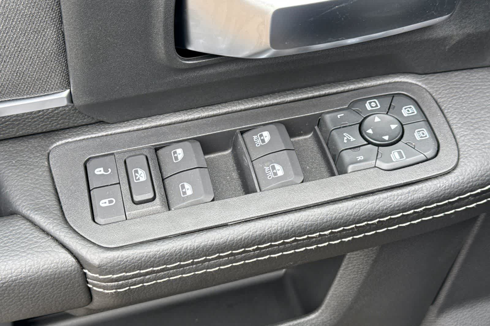 2026 RAM 2500 Big Horn - Photo 13