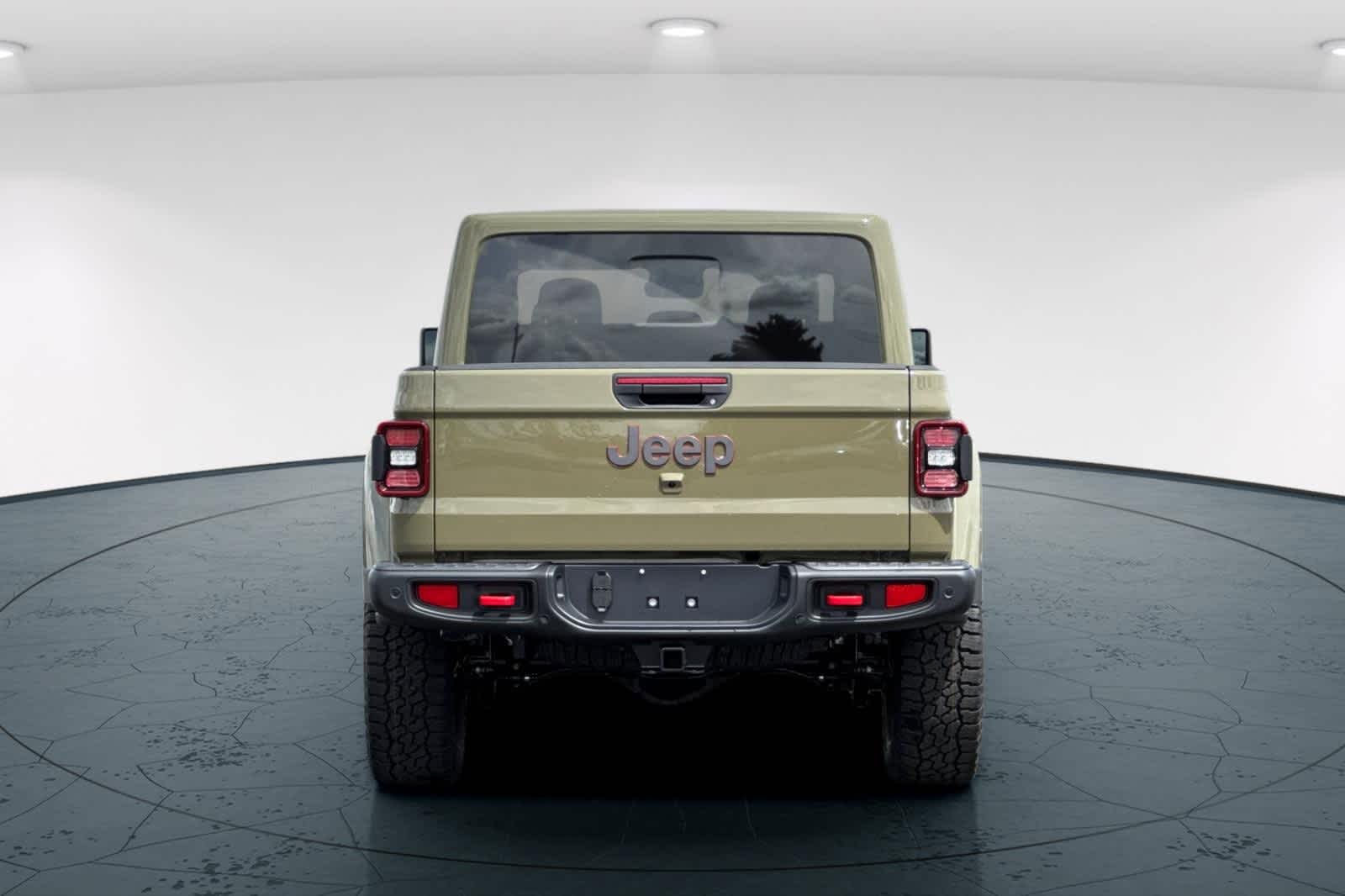 Thumbnail: 2025 Jeep Gladiator - 7