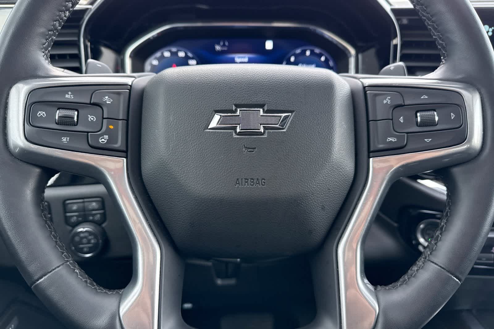 Thumbnail: 2023 Chevrolet Silverado 1500 - 24