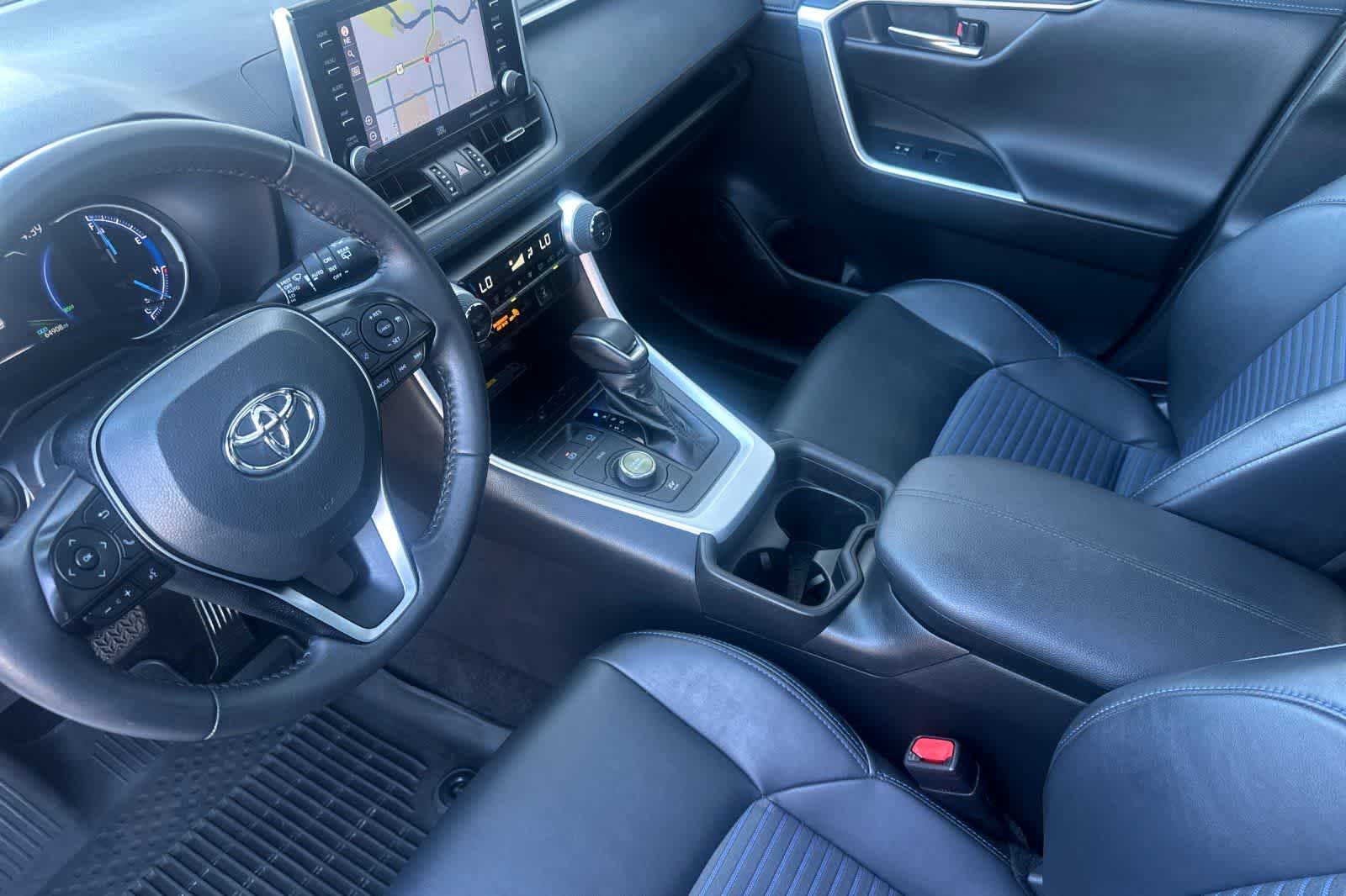 Thumbnail: 2021 Toyota RAV4 - 11