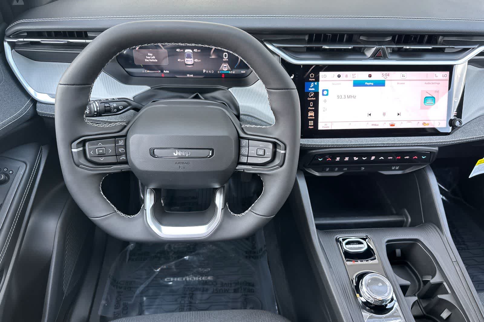 Thumbnail: 2026 Jeep Cherokee - 14