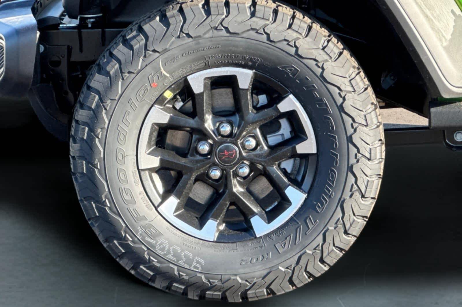 Thumbnail: 2025 Jeep Wrangler - 31