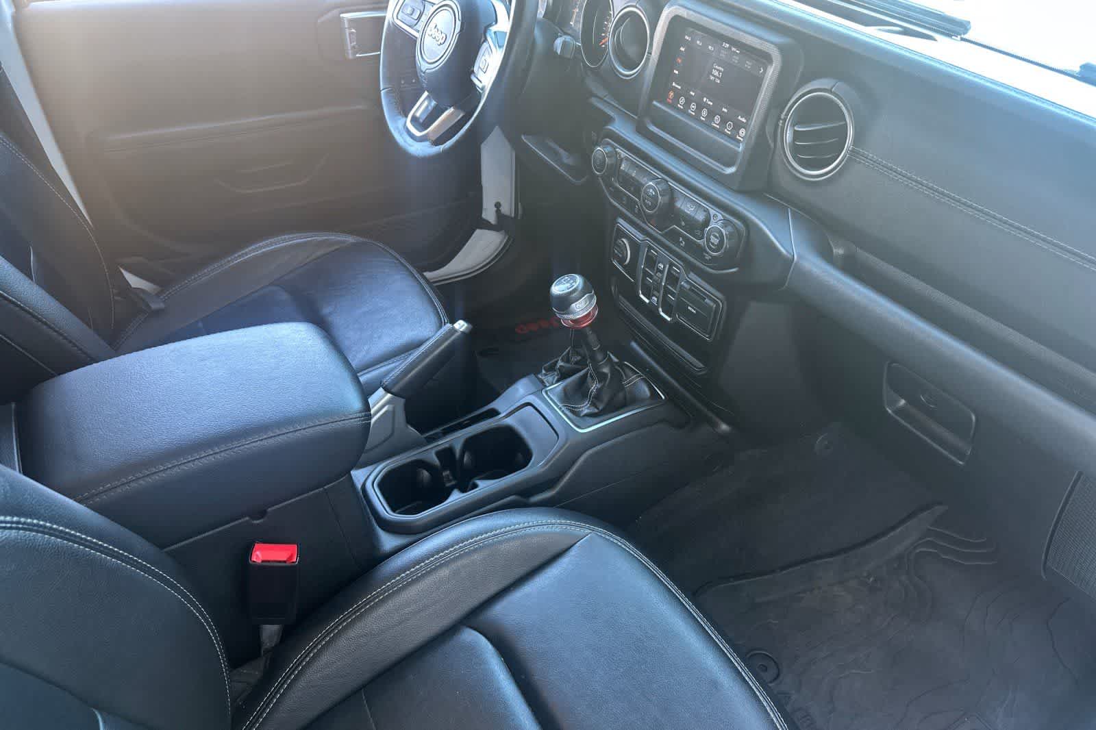 Thumbnail: 2020 Jeep Wrangler - 17